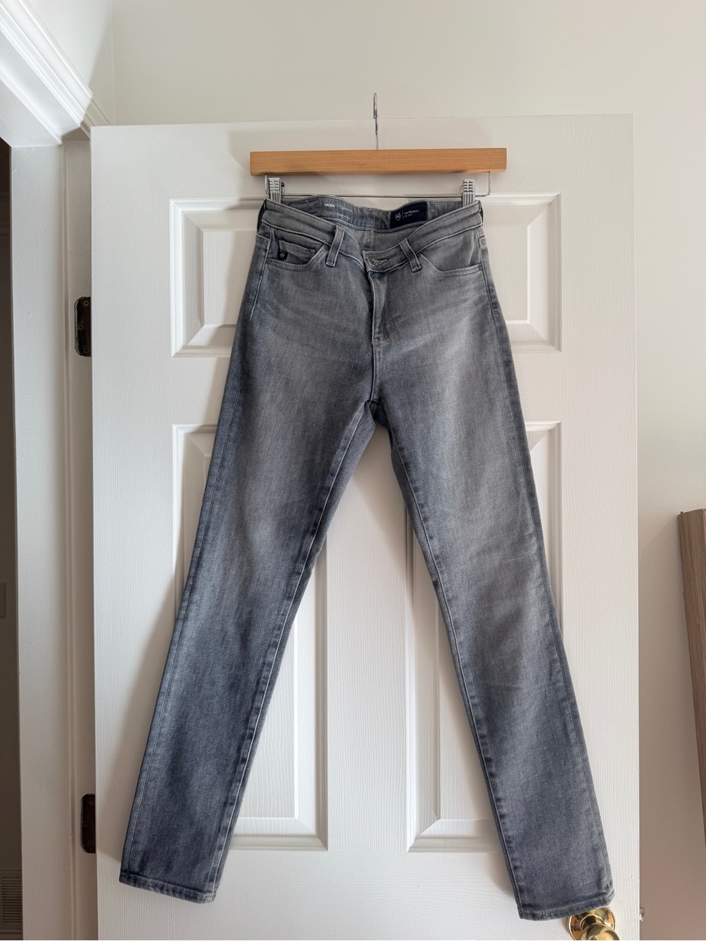 AG Grey cigarette leg
